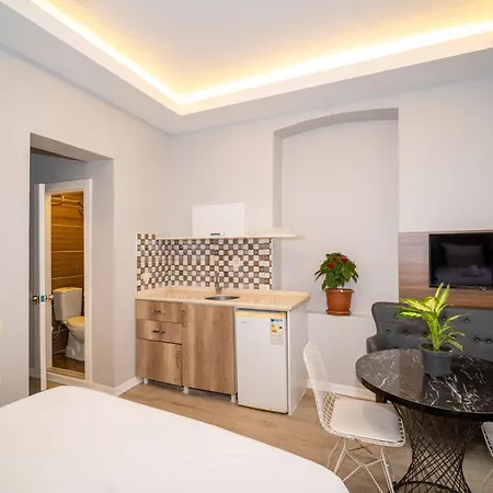 Apart Otel New Life Taksim