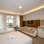 Lägenhetshotell New Life Taksim 3*