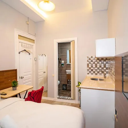 New Life Taksim 3* 이스탄불