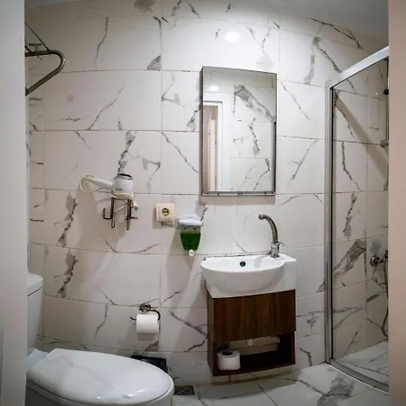 New Life Taksim 3* 이스탄불